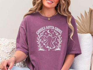 Ghouls Gotta Ghoul Ghost Wreath funny shirt - photo 5