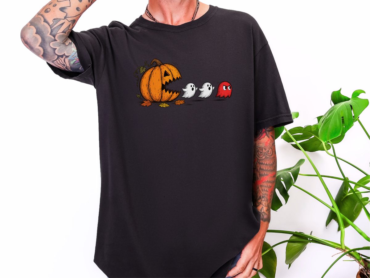 Pumpkin Eating Ghost Retro Gaming Shirt Halloween Gamer Tee