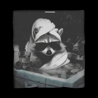 Funny Raccoon Spa Day T-Shirt – Trash Panda Relaxation Hot Tub Tee