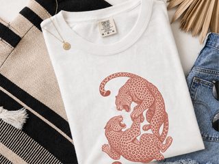 Leopard Fighting Illustration funny shirt - photo 1