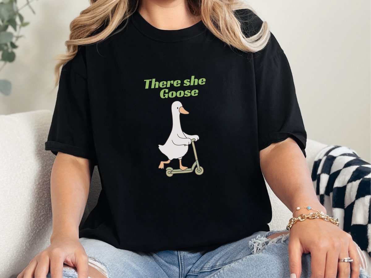 There She Goose Shirt Funny Bird Tee Retro Goose Comfort Colors