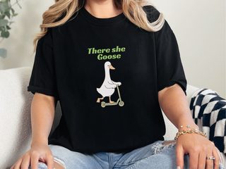 There She Goose funny shirt - photo 2