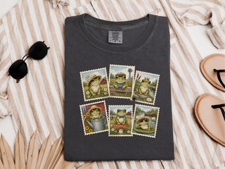 Sir Froggy Vintage Stamps funny shirt - photo 7
