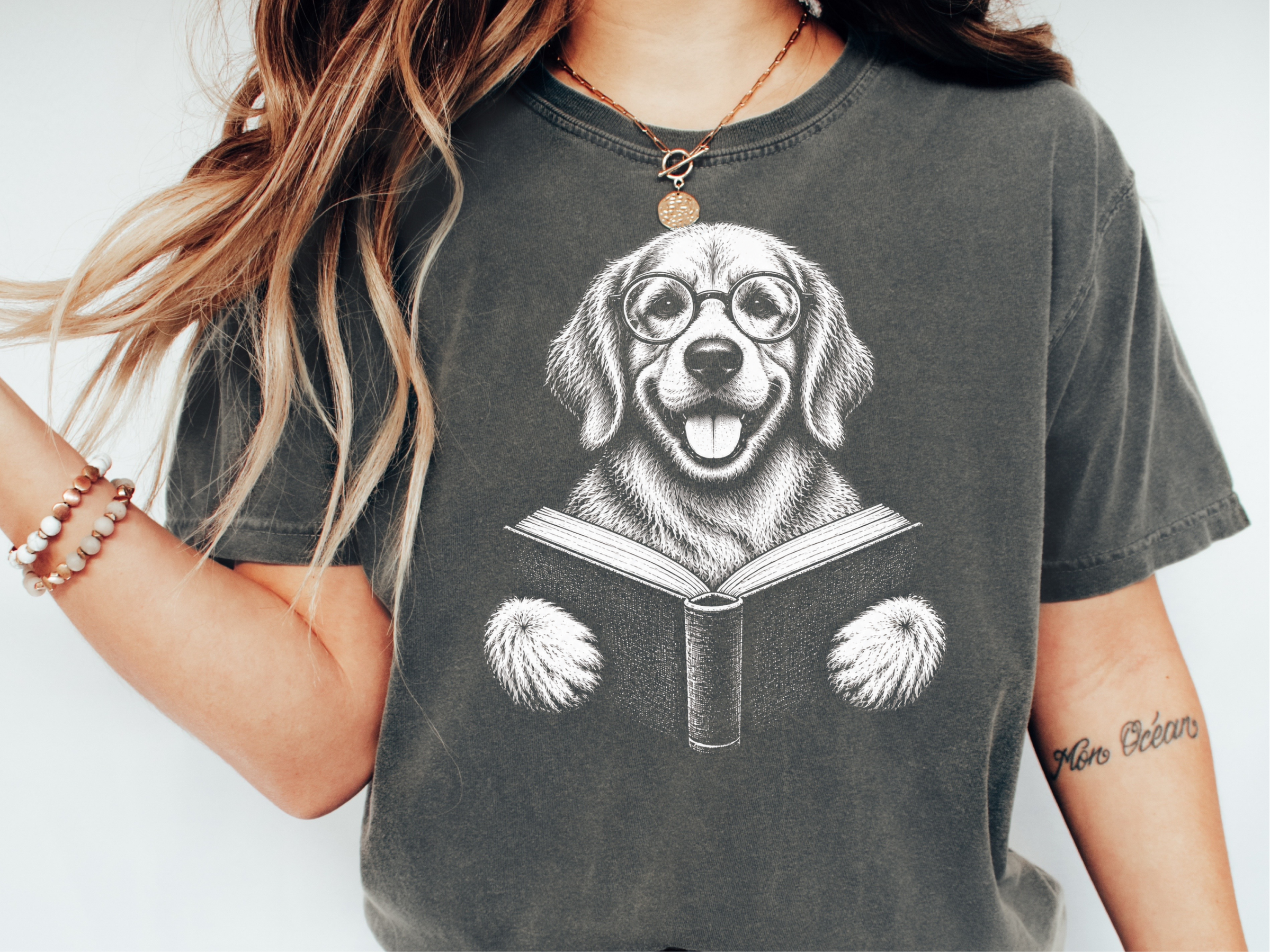 Golden Retriever Reading Book Tee Vintage Bookish Dog Lover Gift