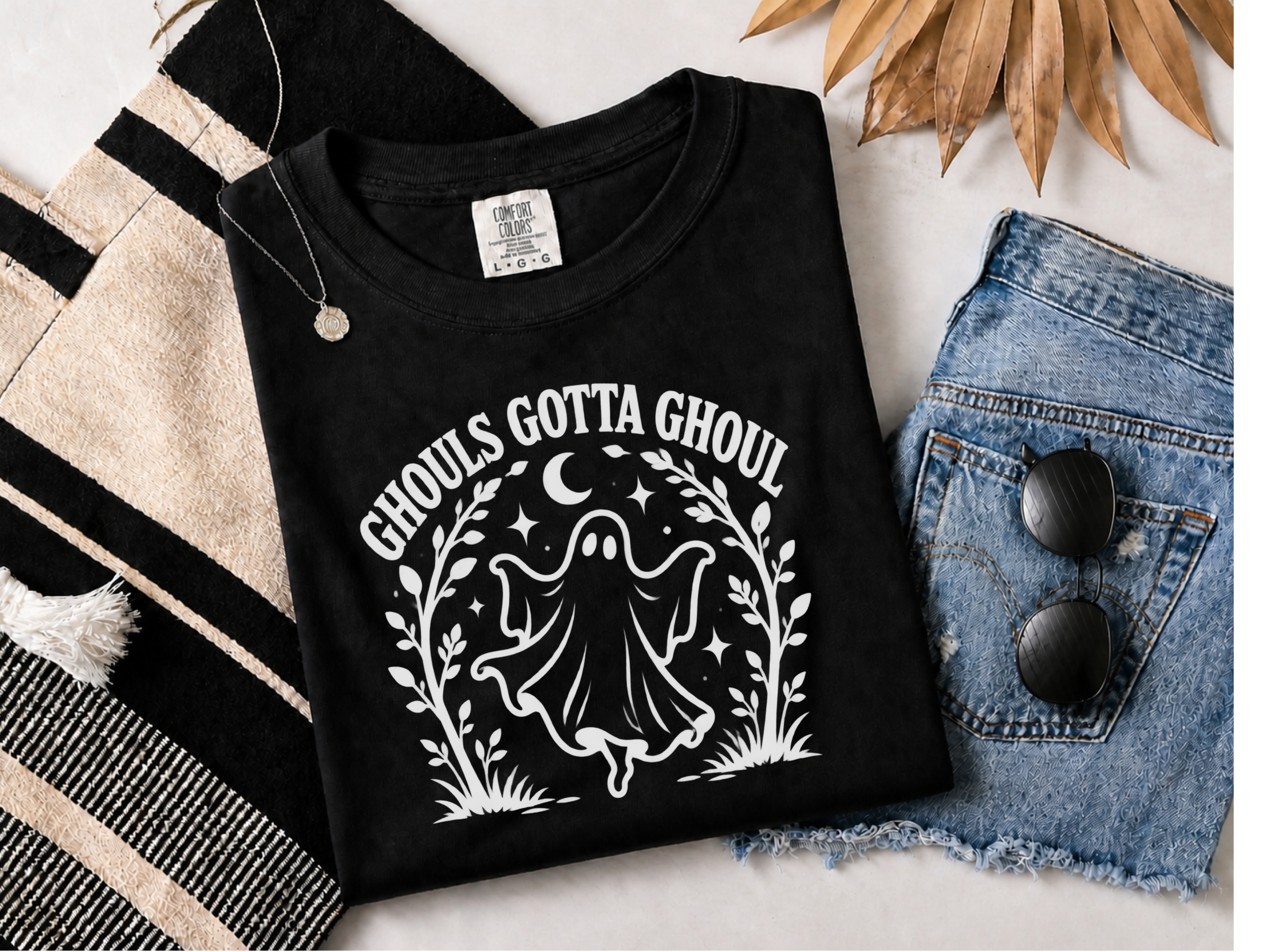 Ghouls Gotta Ghoul Ghost Wreath funny shirt - photo 3