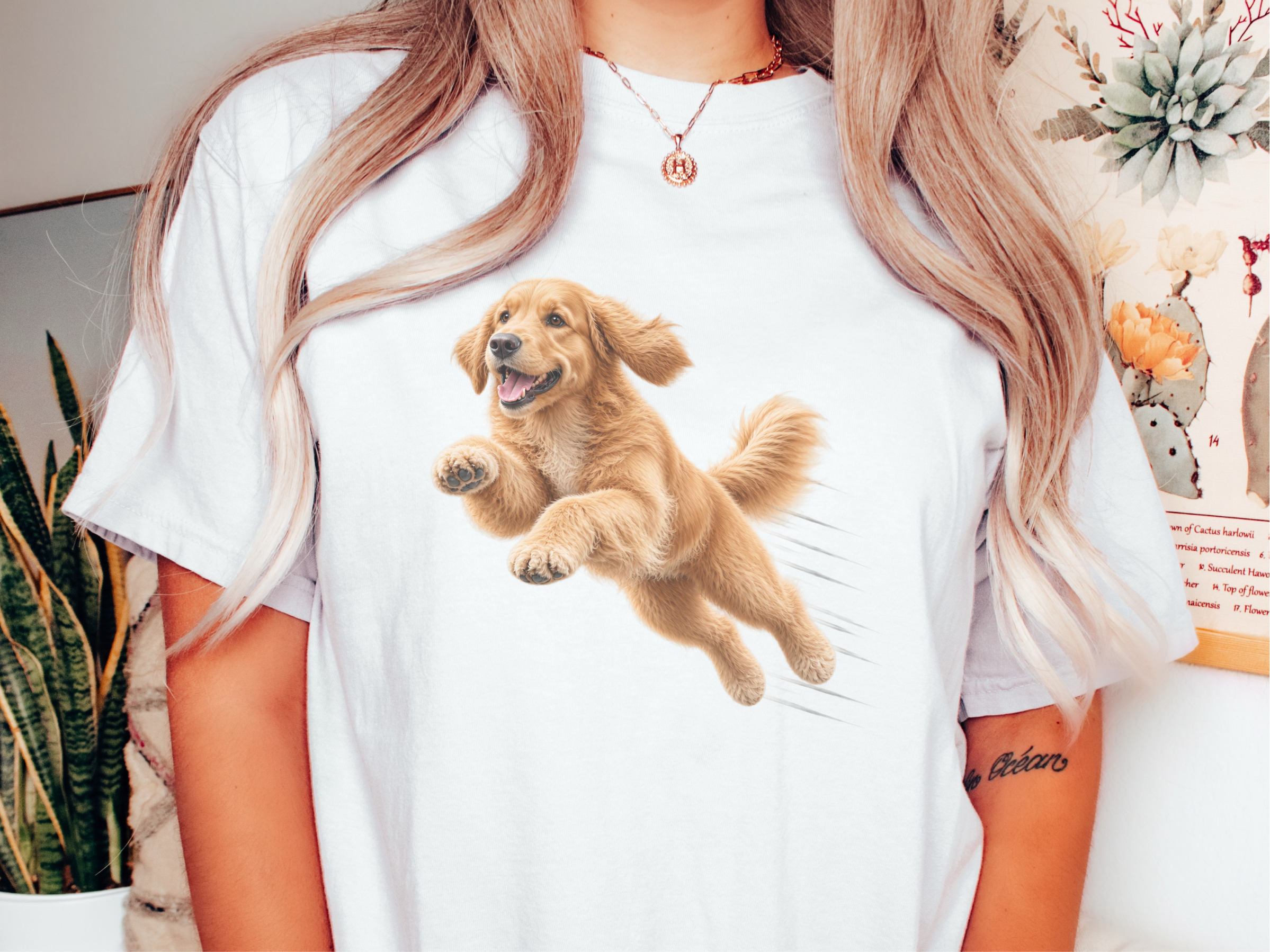 Leaping Golden Retriever Speed Lines doodle dog shirt - photo 1