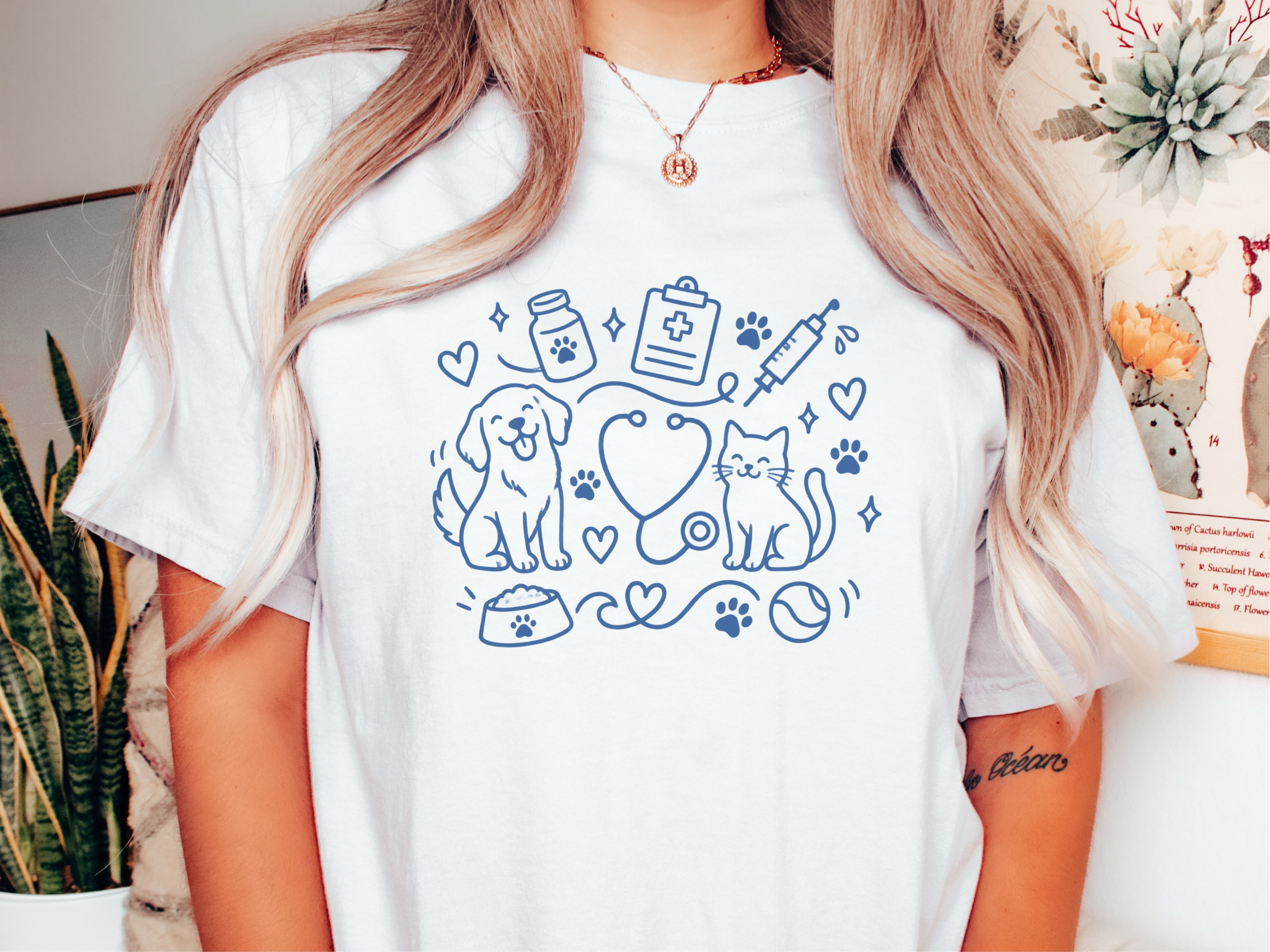 Veterinary Dog Cat Stethoscope Doodle funny shirt - photo 1