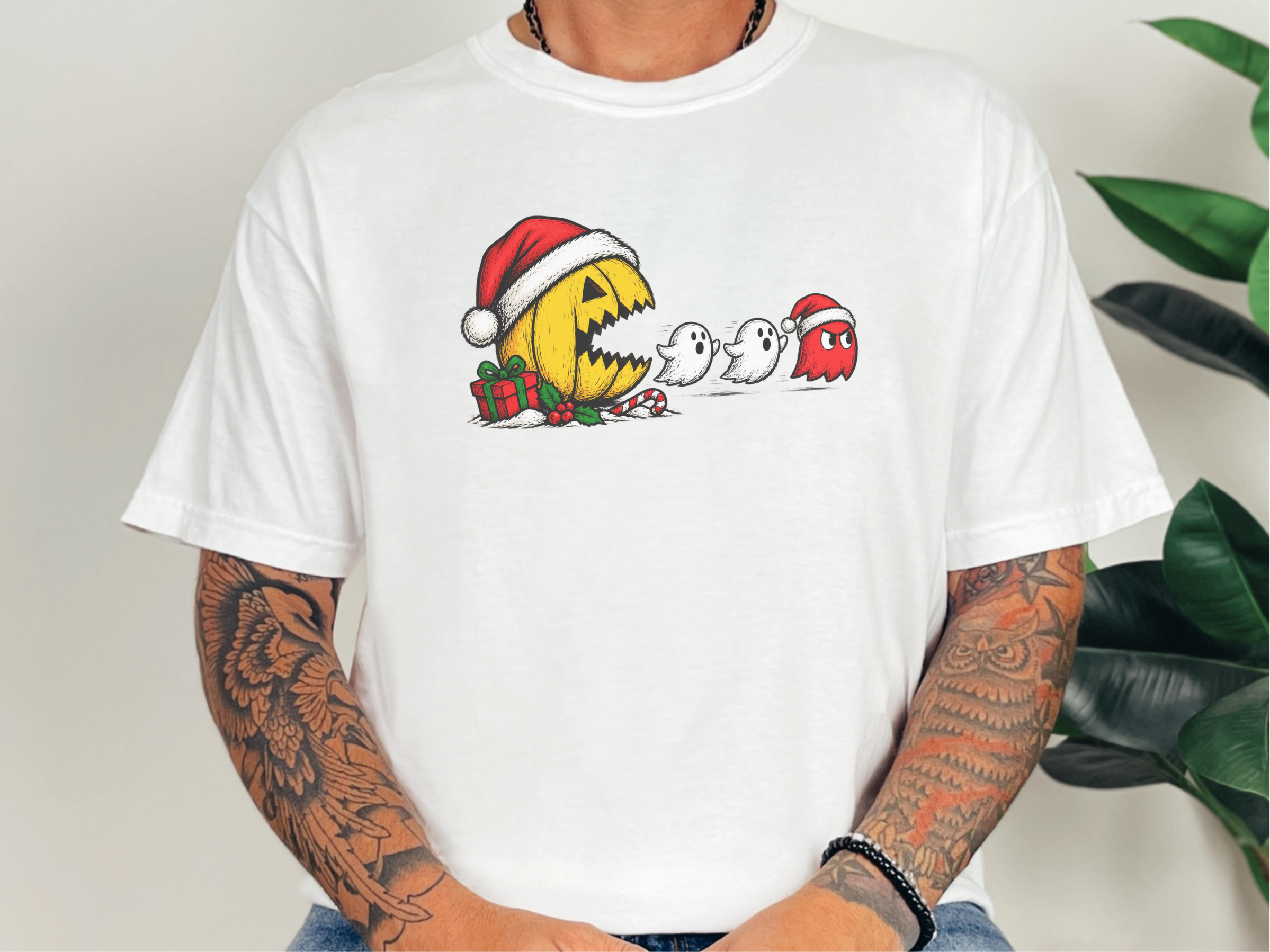 Christmas Pacman Ghost Chase funny shirt - photo 1
