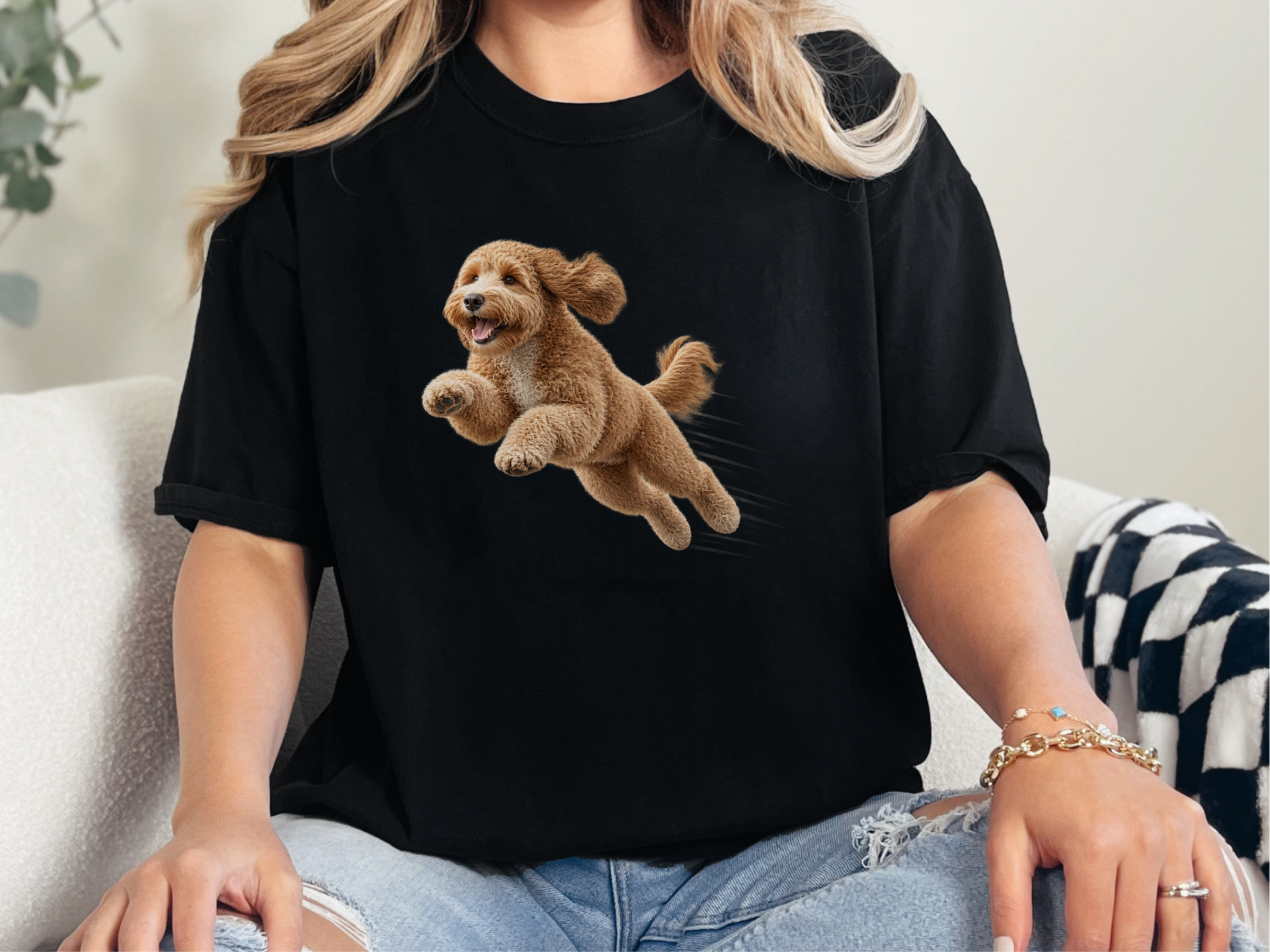 Running Goldendoodle Speed Lines Comfort Colors Dog Mom Shirt