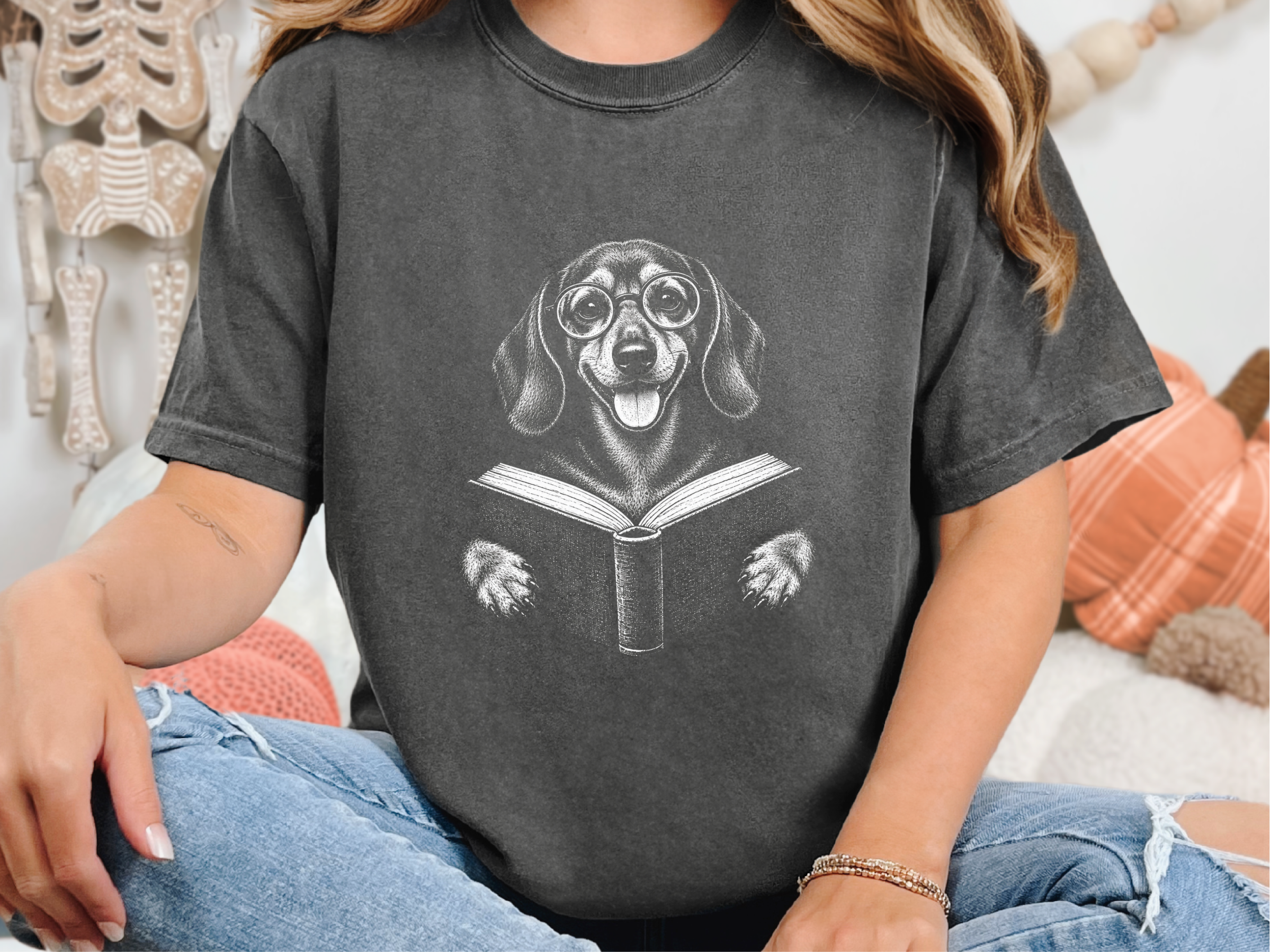 Reading Dachshund With Glasses doodle dog shirt - photo 3