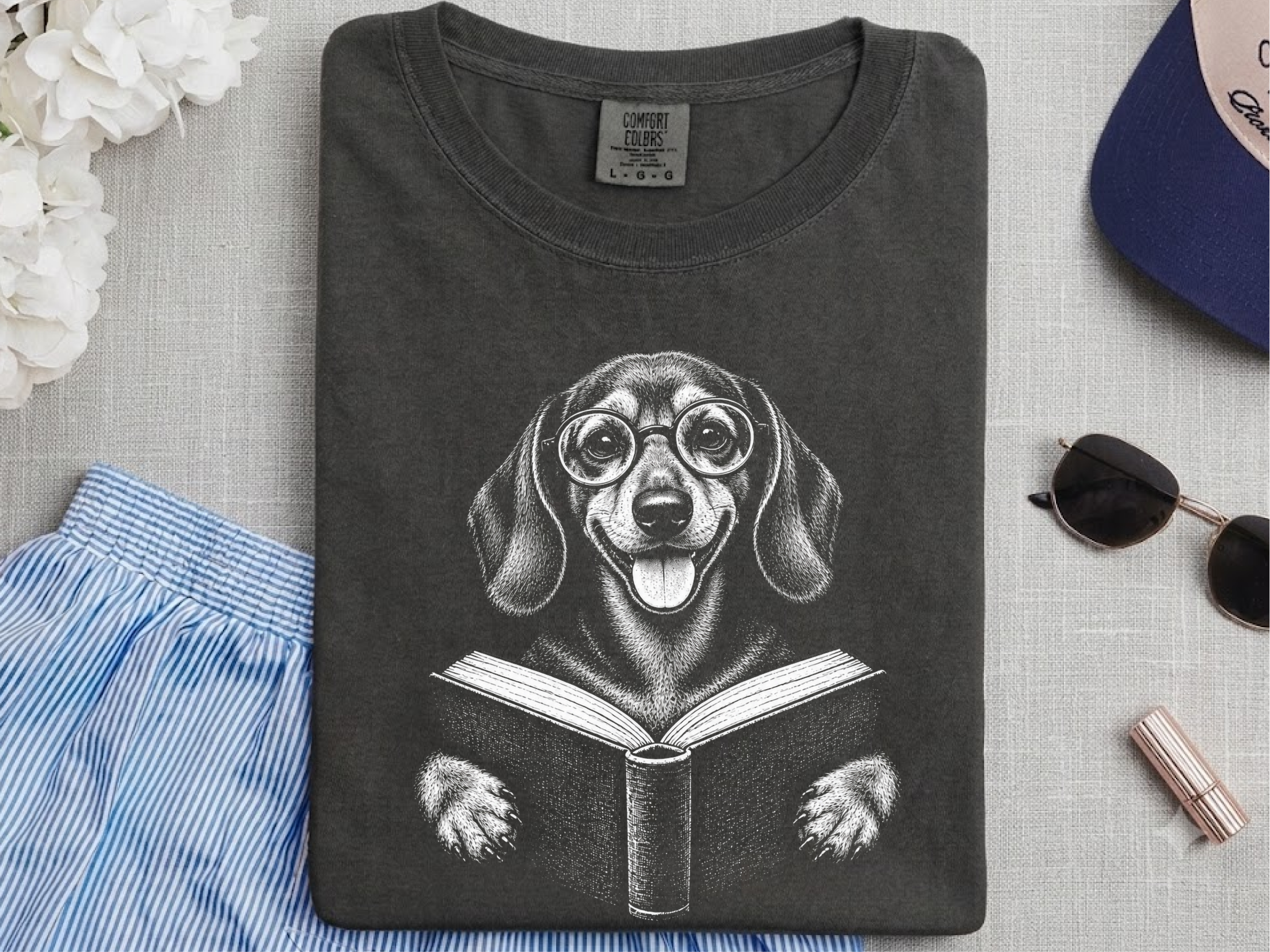 Reading Dachshund With Glasses doodle dog shirt - photo 2
